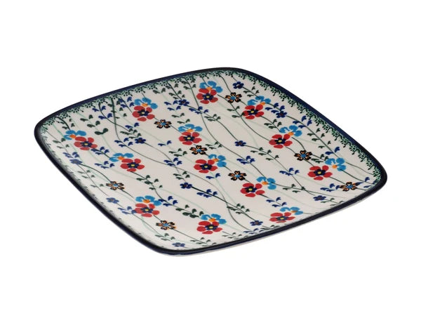 Handgjord assiett 4-09 ur MILLENA